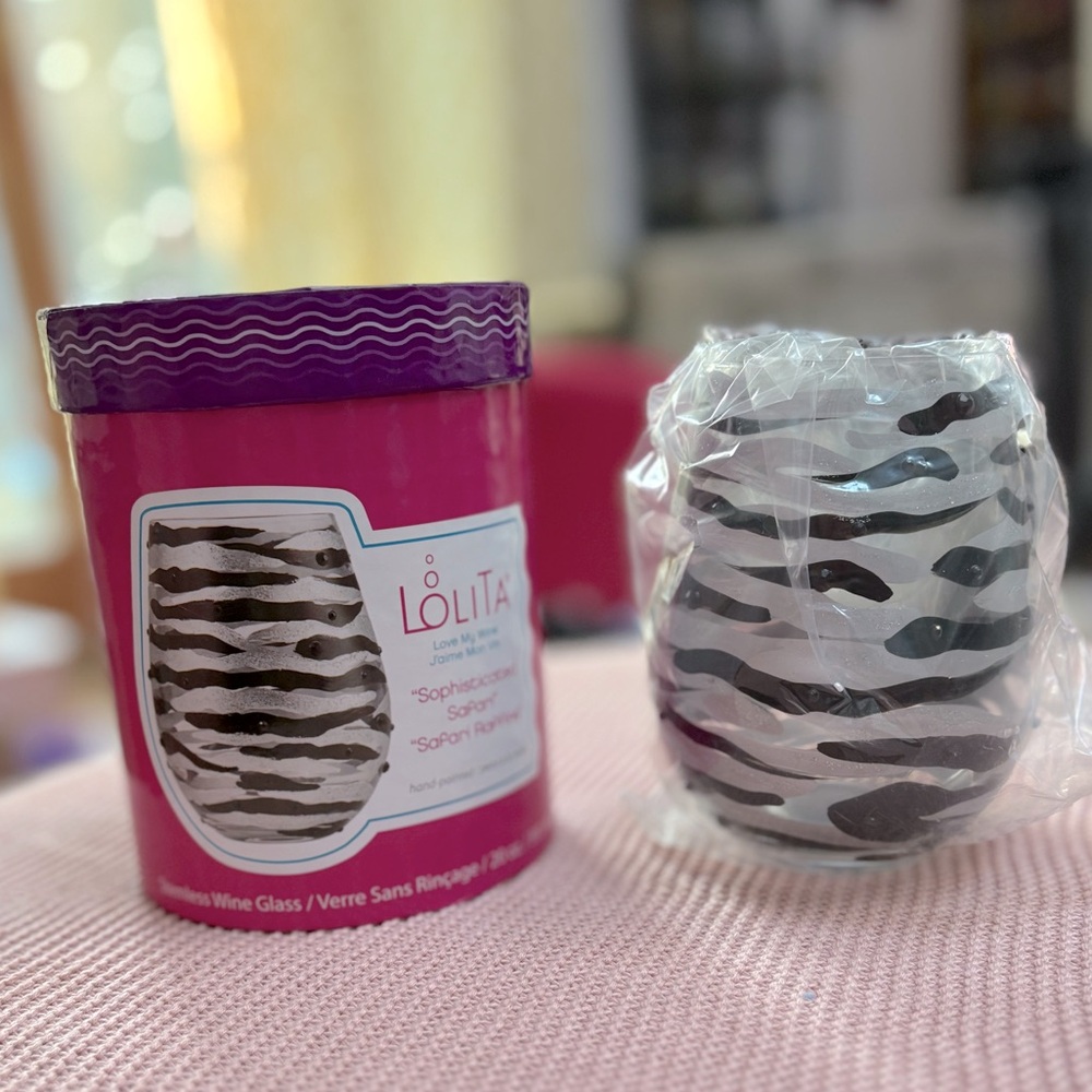 Lolita Black and White Zebra Wine Glass
